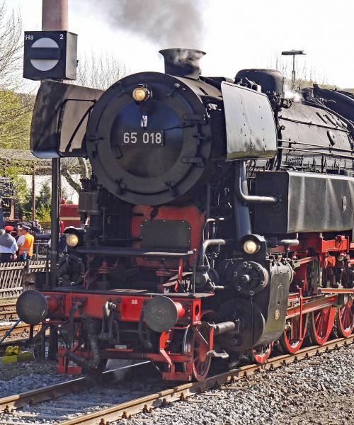 www.reiseeckehemmoor.de Deutsche Bahn, HVV und
